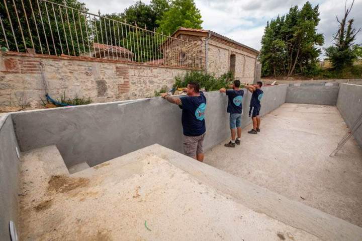 Laissez-nous construire la piscine de vos rêves !